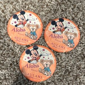 Disney Aulani Orange Welcome Buttons 3